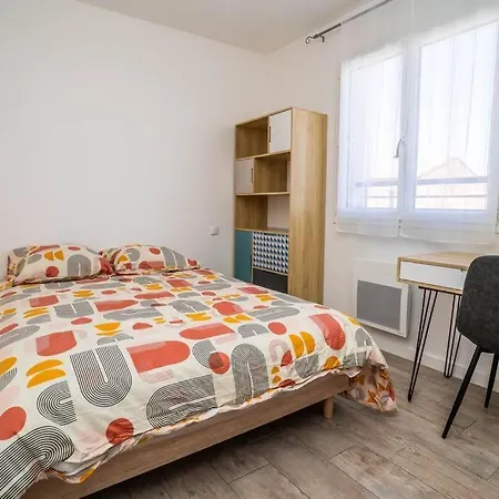 La Vaureenne - Maison Chaleureuse Avec Parking *