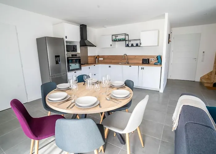 Σπίτι διακοπών La Vaureenne - Maison Chaleureuse Avec Parking *